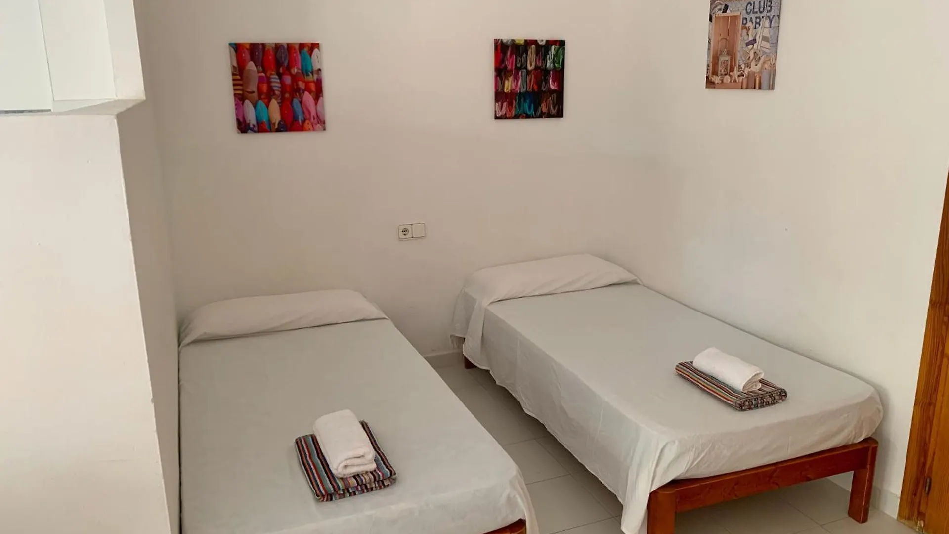 Apartamentos A Es Pujols- Formentera Vacaciones 0*,  Espanha